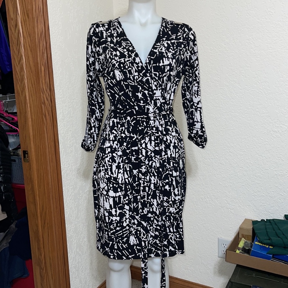 NWOT CALVIN KLEIN WRAP AROUND DRESS SIZE 8